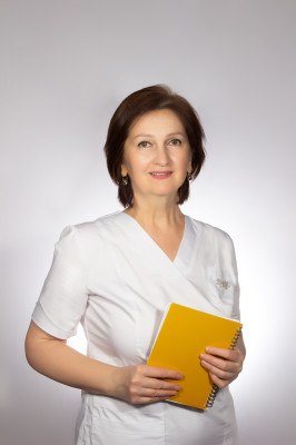 врач-стоматолог детский Курганова Наталья Александровна